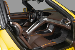 
										2015 Porsche 918 Spyder full									