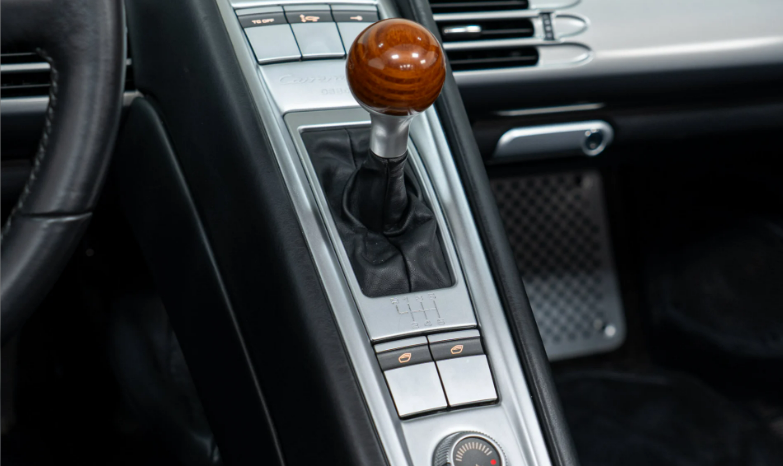
								2005 Porsche Carrera GT limited full									