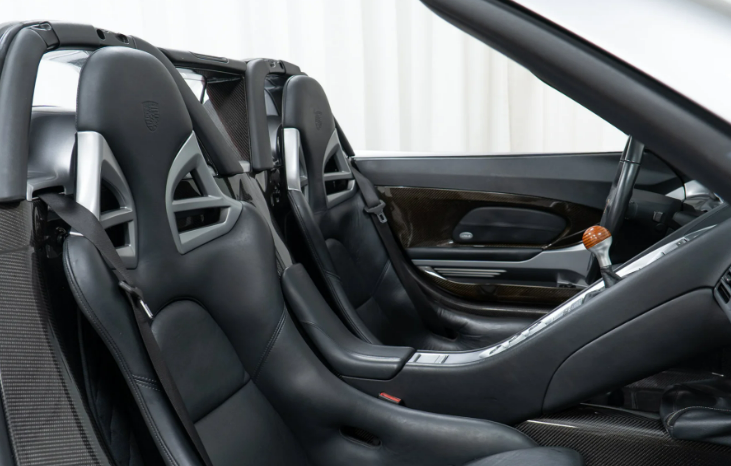 
								2005 Porsche Carrera GT limited full									