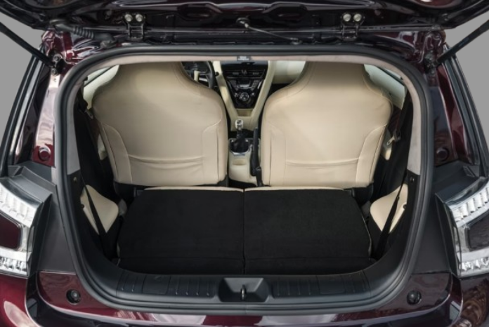 
								2011 CYGNET 98HP LIMITED full									