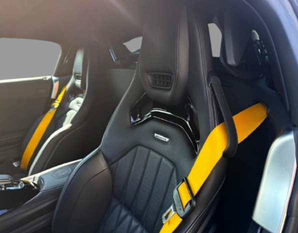 
								2019 GTR 585Hp 1 of 750 limited full									