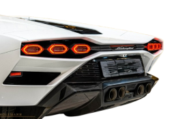 2022 Countach LPI 800-4 1 of 112 limited